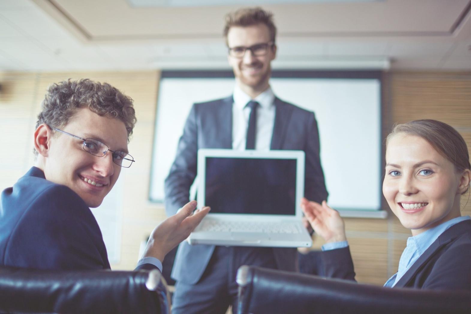 Ambiente di formazione moderno e accogliente dove si svolgono i corsi di coaching
